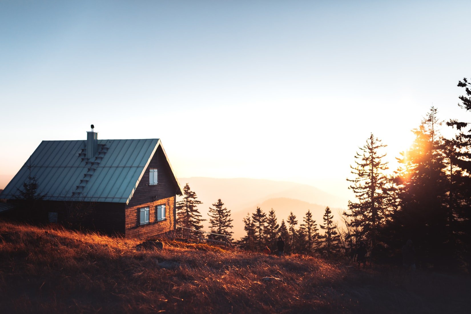 Homestead Cabin Why Homestead? Like anything else in which you invest your time and energy, you'll gain important and advantageous knowledge through homesteading.