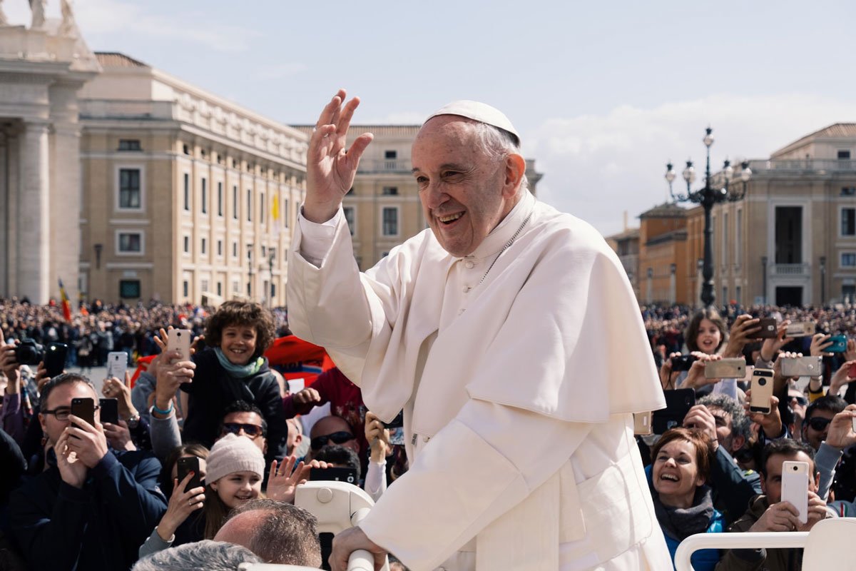 Historical Firsts: Pope Francis, insidewink Happy Headlines 2020